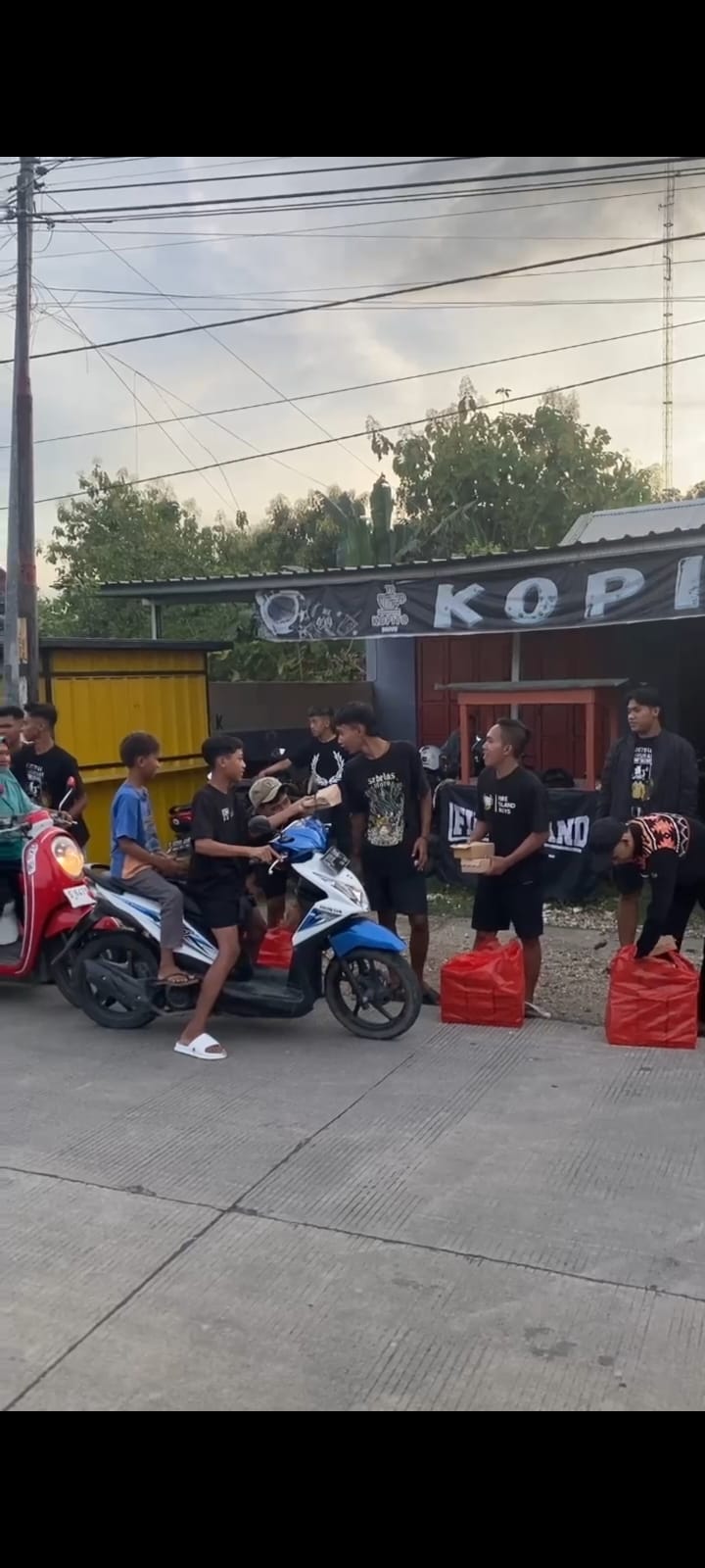 Kopito bagi takjil